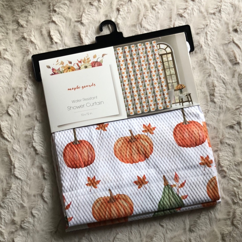 Maple Gourds Pumpkin Print Water Resistant Shower Curtain